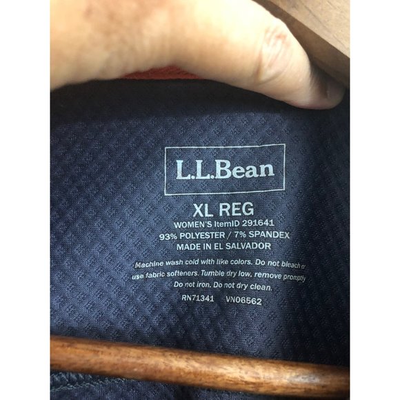 LL Bean Women's Grey Button Down LS Shirt size XL - Picture 7 of 8